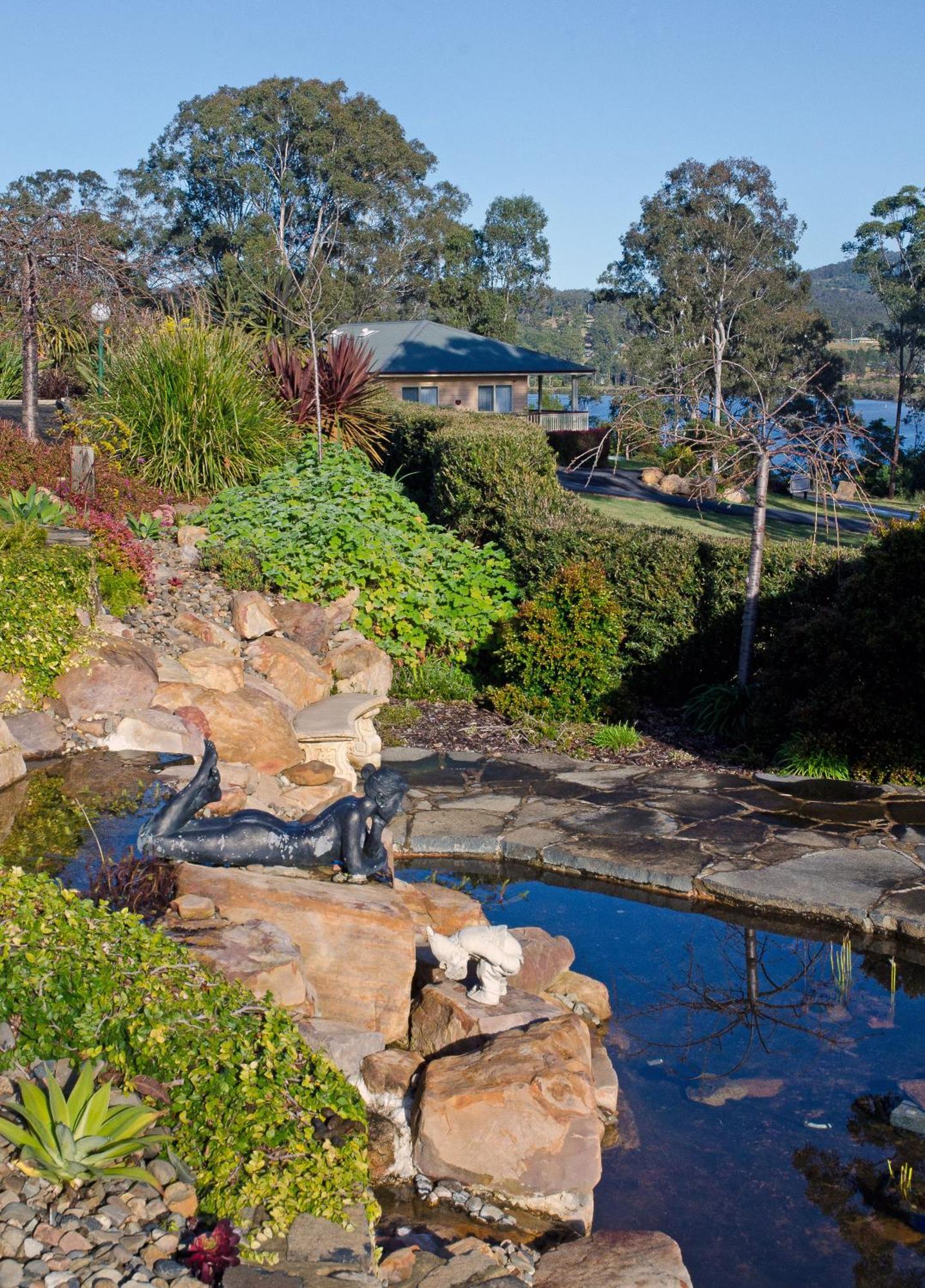 Robyn'S Nest Lakeside Resort Merimbula Exterior foto