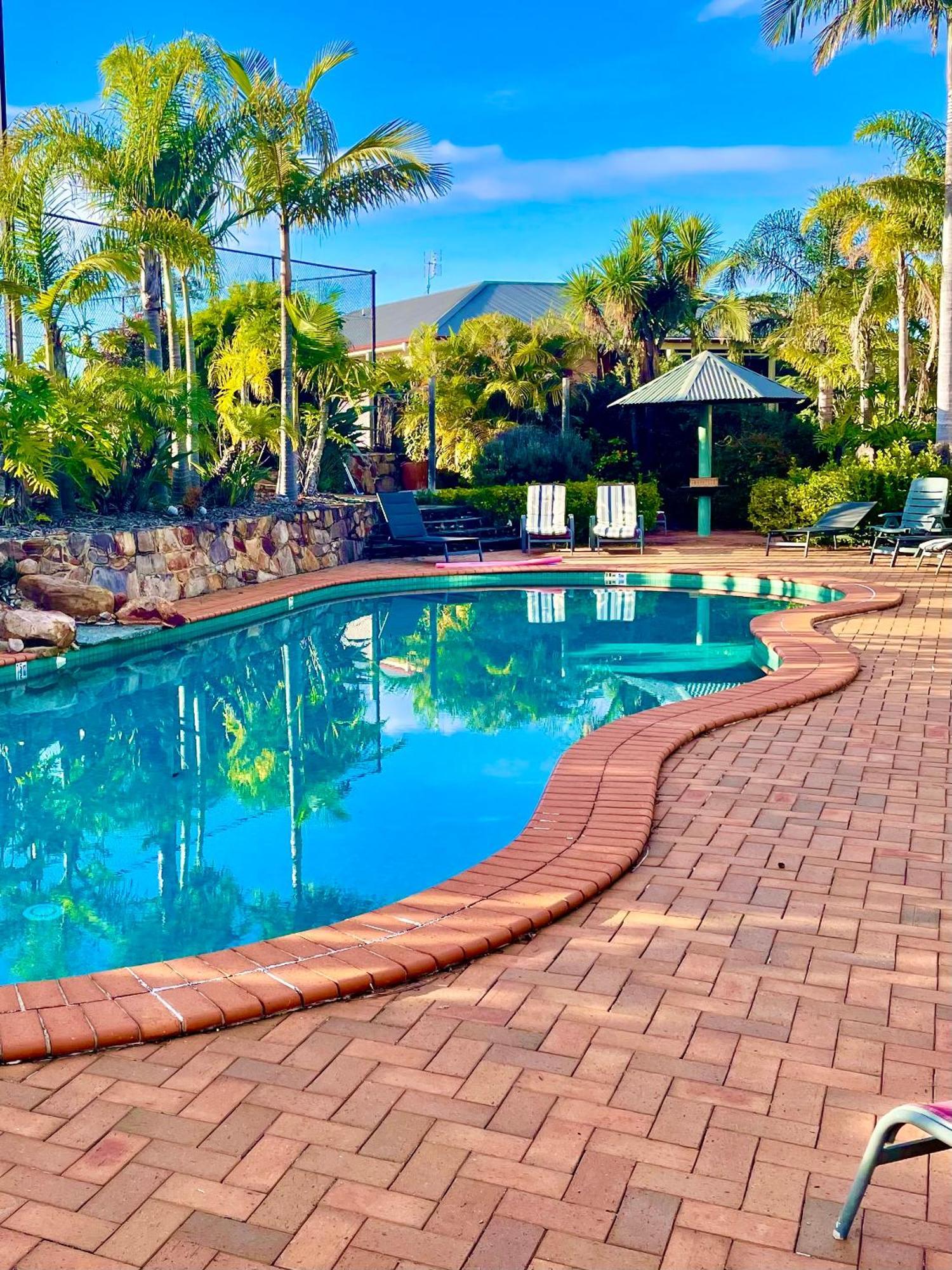 Robyn'S Nest Lakeside Resort Merimbula Exterior foto
