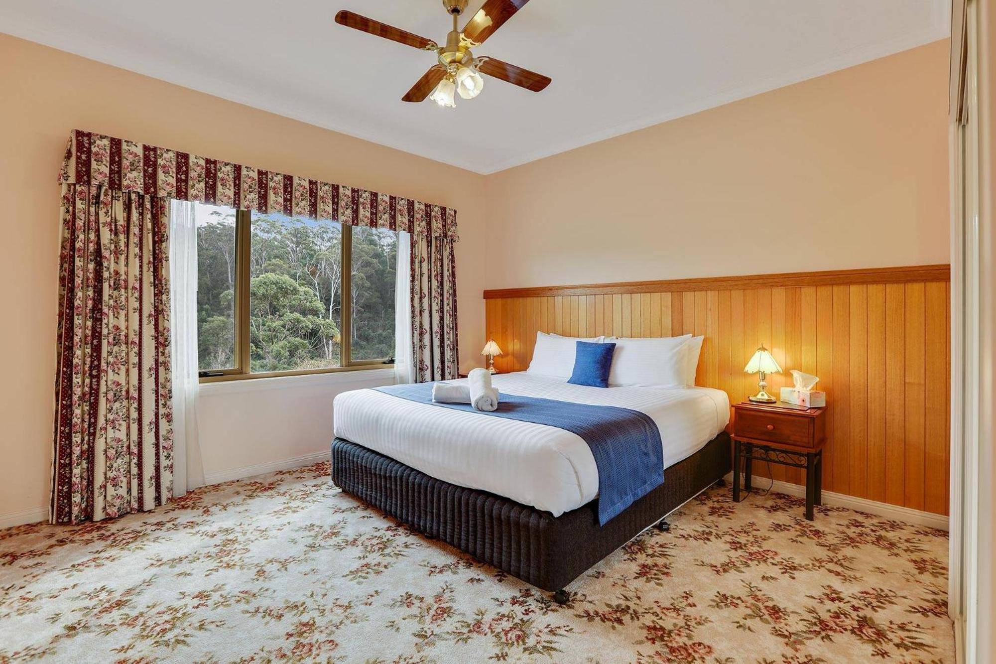 Robyn'S Nest Lakeside Resort Merimbula Exterior foto