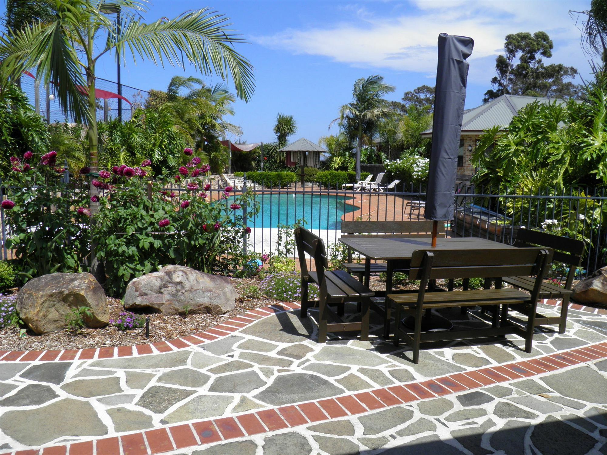Robyn'S Nest Lakeside Resort Merimbula Exterior foto