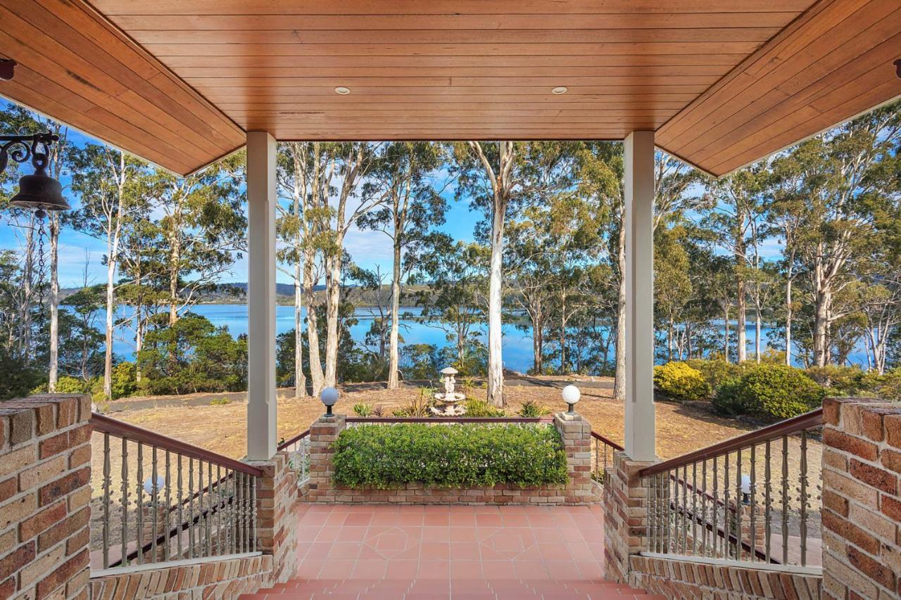 Robyn'S Nest Lakeside Resort Merimbula Exterior foto
